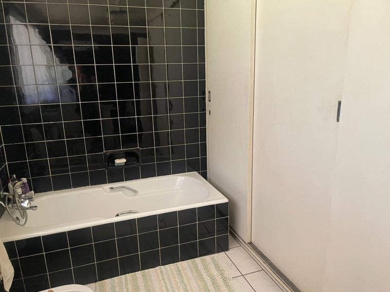 4 Bedroom Property for Sale in Vanderbijlpark SW 5 Gauteng