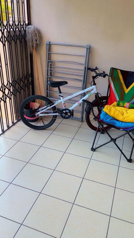 2 Bedroom Property for Sale in Noordwyk Gauteng