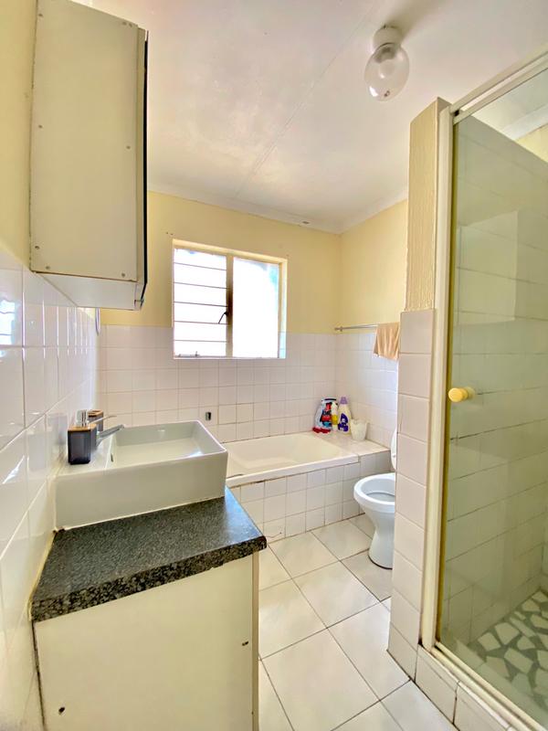 2 Bedroom Property for Sale in Northwold Gauteng