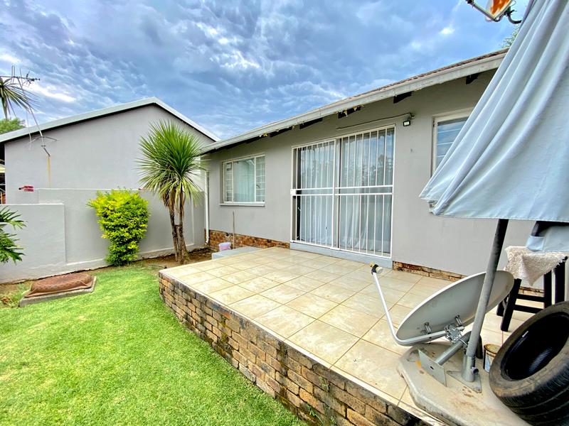 2 Bedroom Property for Sale in Northwold Gauteng