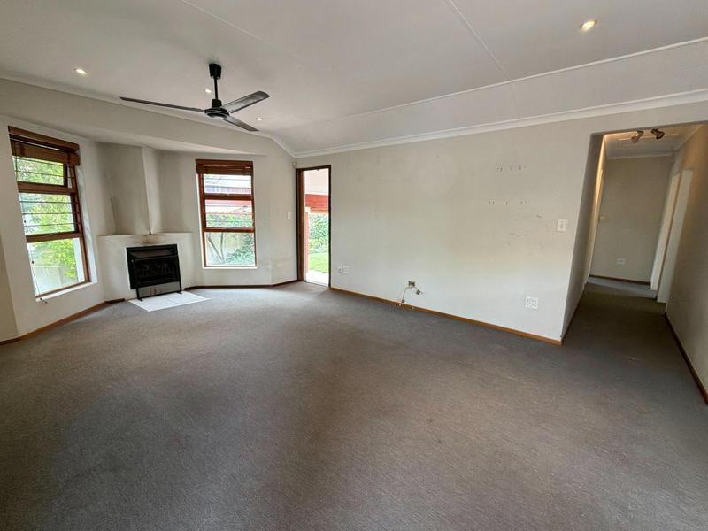 3 Bedroom Property for Sale in Douglasdale Gauteng