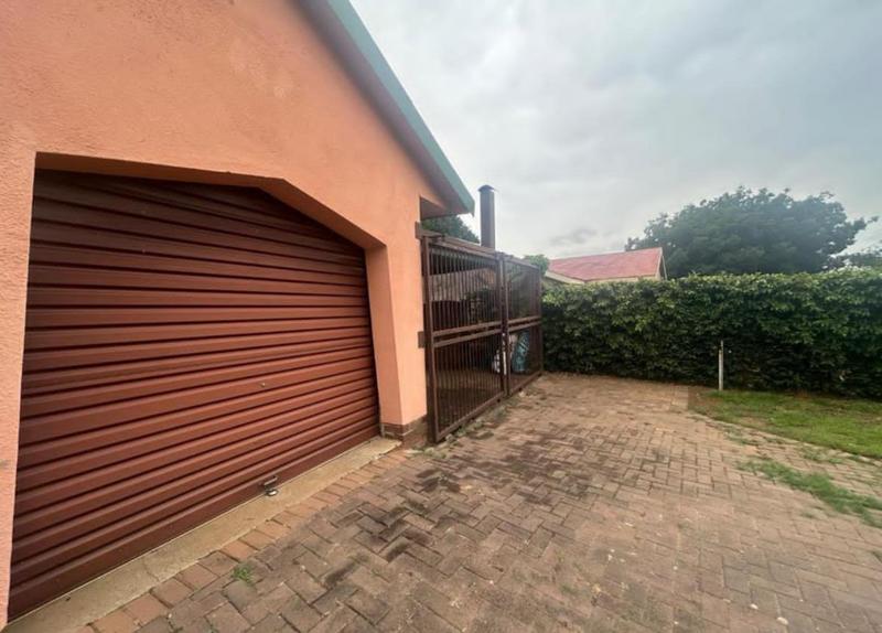 4 Bedroom Property for Sale in Risiville Gauteng
