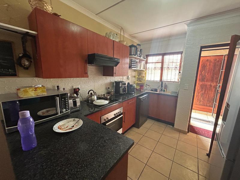 2 Bedroom Property for Sale in The Reeds Gauteng