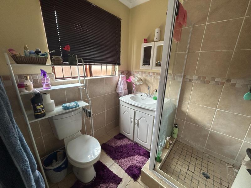 2 Bedroom Property for Sale in The Reeds Gauteng