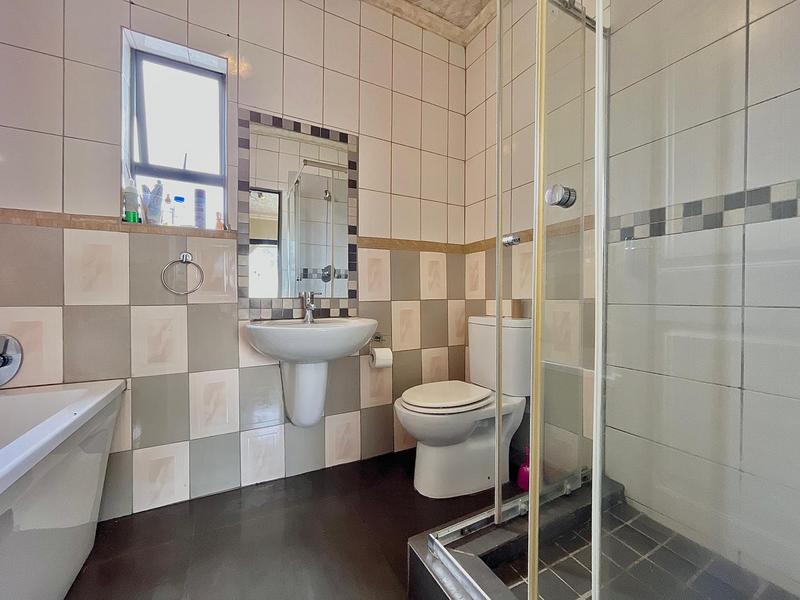 To Let 2 Bedroom Property for Rent in Honeydew Gauteng