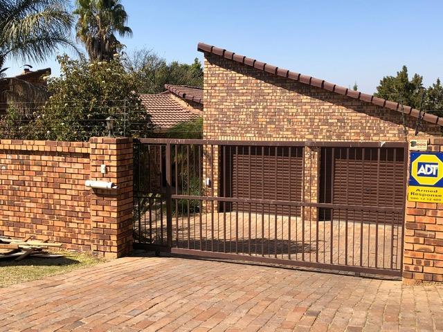 4 Bedroom Property for Sale in Sundowner Gauteng