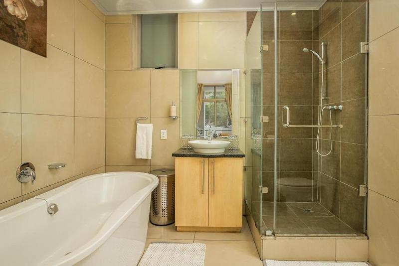 1 Bedroom Property for Sale in Sandton Gauteng