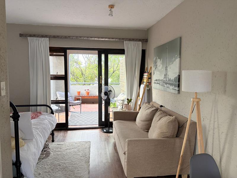 1 Bedroom Property for Sale in Waterkloof Ridge Gauteng