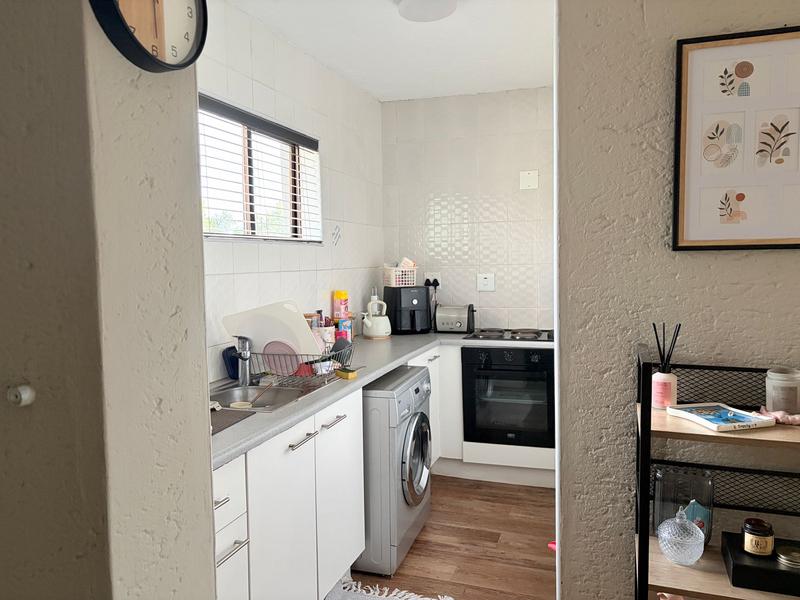 1 Bedroom Property for Sale in Waterkloof Ridge Gauteng