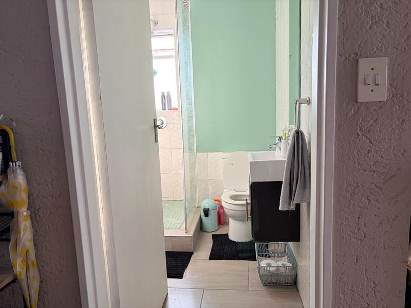 1 Bedroom Property for Sale in Waterkloof Ridge Gauteng