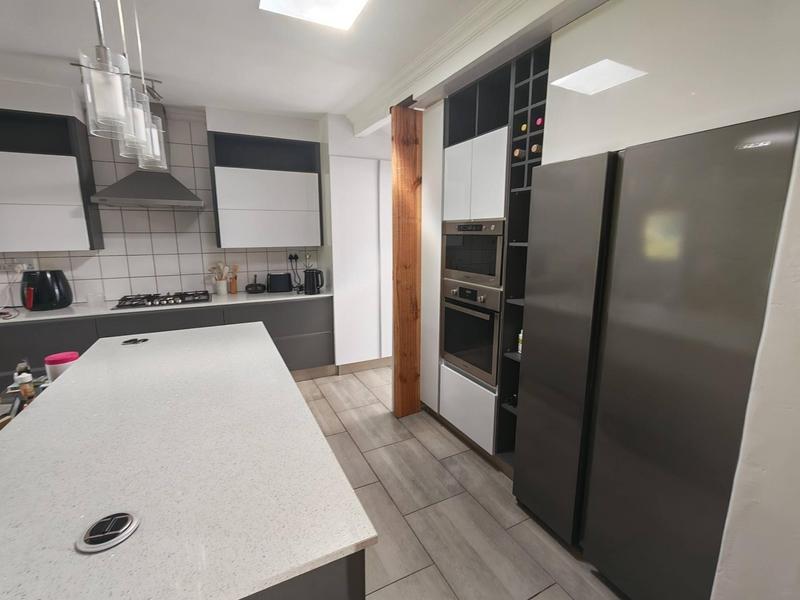 3 Bedroom Property for Sale in Waterkloof Heights Gauteng