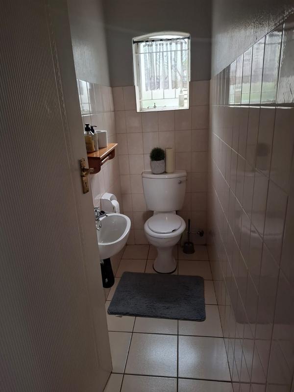 2 Bedroom Property for Sale in Erasmuskloof Gauteng