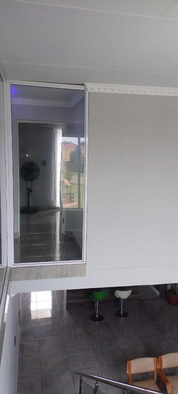 3 Bedroom Property for Sale in Halfway House Gauteng