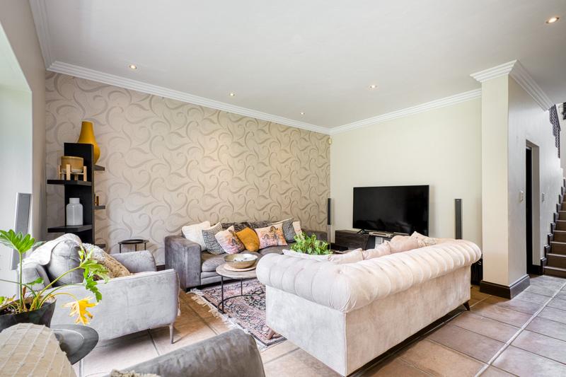 To Let 4 Bedroom Property for Rent in Dainfern Valley Gauteng