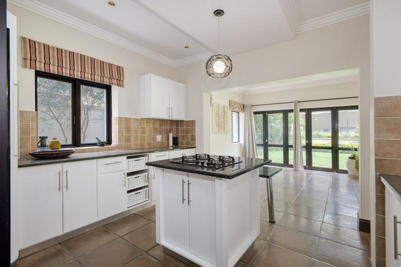 To Let 4 Bedroom Property for Rent in Dainfern Valley Gauteng