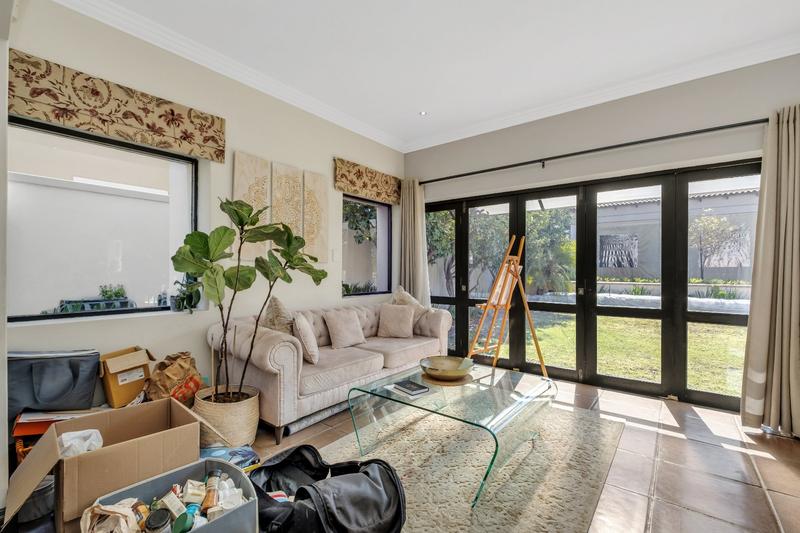 To Let 4 Bedroom Property for Rent in Dainfern Valley Gauteng