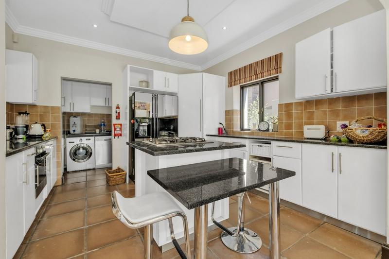 To Let 4 Bedroom Property for Rent in Dainfern Valley Gauteng