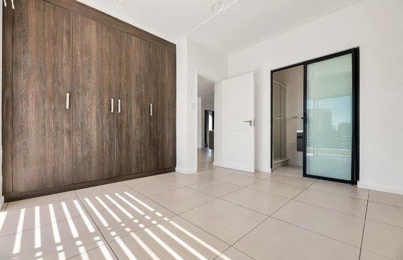 2 Bedroom Property for Sale in Dainfern Gauteng