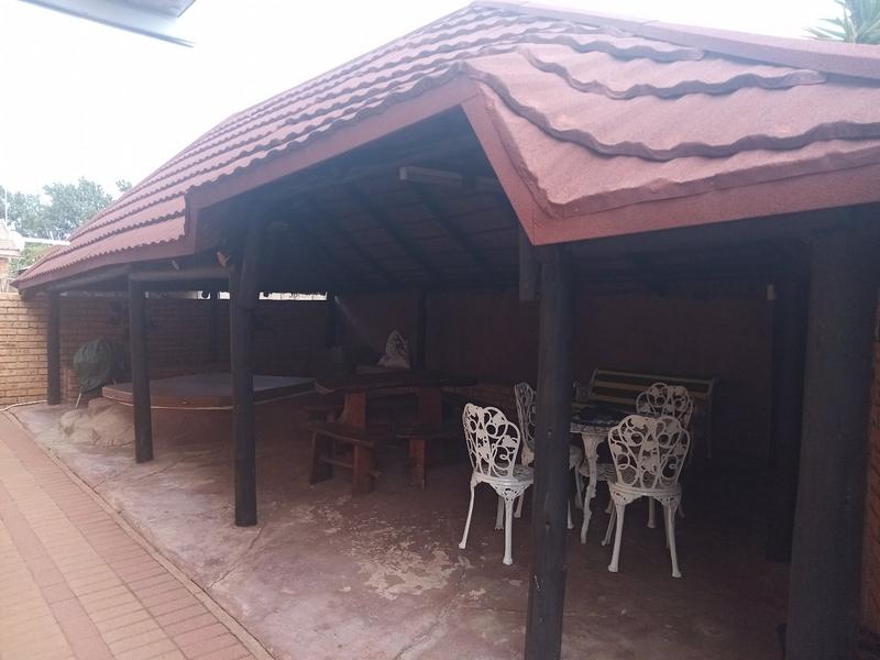 2 Bedroom Property for Sale in Eike Park Gauteng