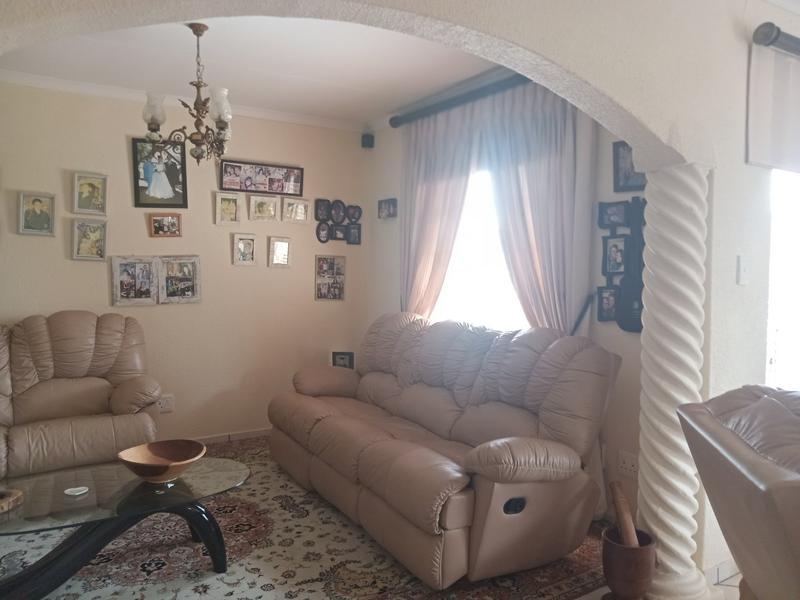 2 Bedroom Property for Sale in Eike Park Gauteng