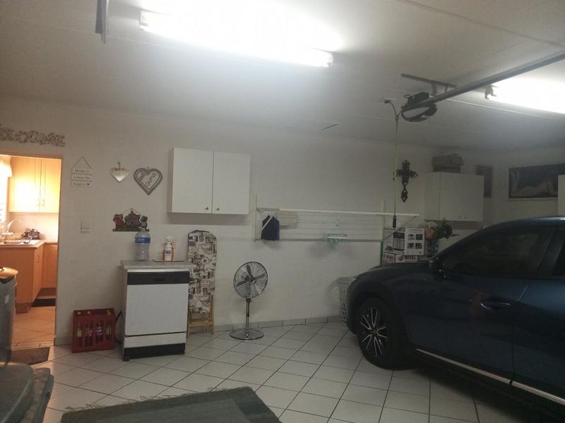 2 Bedroom Property for Sale in Eike Park Gauteng