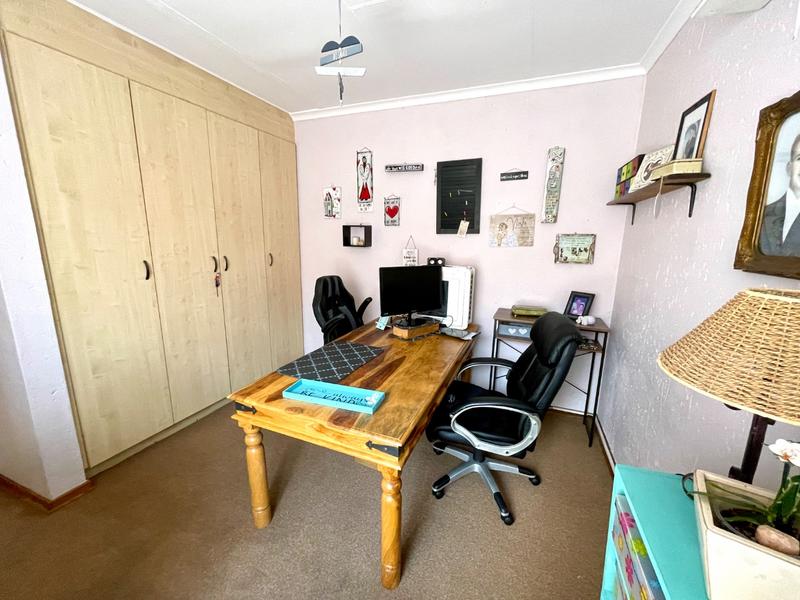 3 Bedroom Property for Sale in Noordheuwel Gauteng