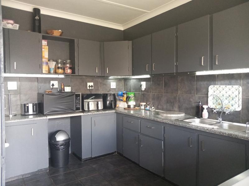 4 Bedroom Property for Sale in Randgate Gauteng