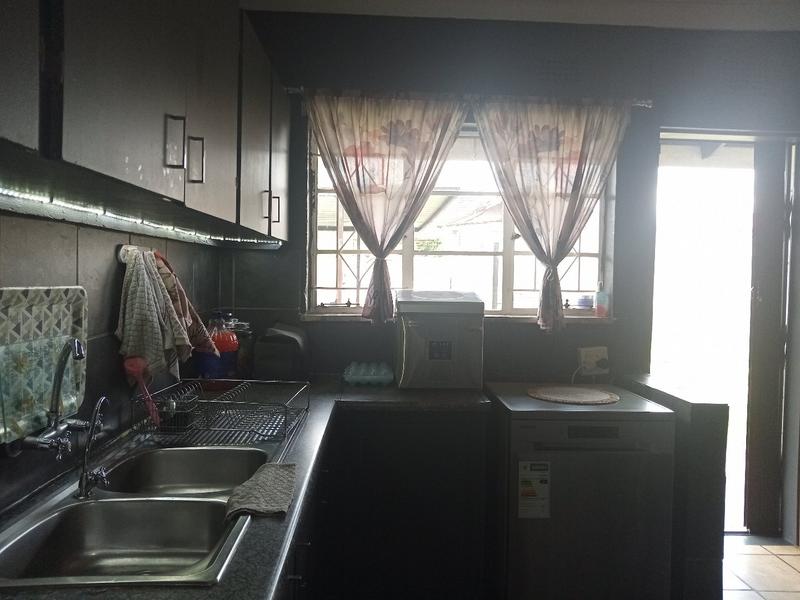 4 Bedroom Property for Sale in Randgate Gauteng