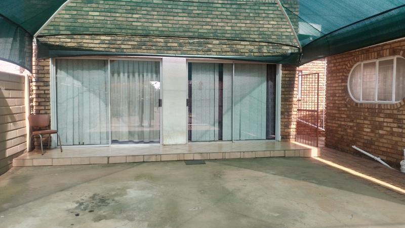 3 Bedroom Property for Sale in Randpoort Gauteng