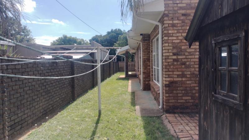 3 Bedroom Property for Sale in Randpoort Gauteng