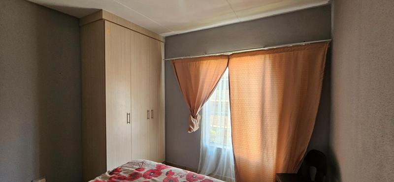 2 Bedroom Property for Sale in Lotus Gardens Gauteng