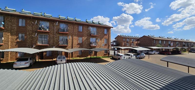 2 Bedroom Property for Sale in Lotus Gardens Gauteng