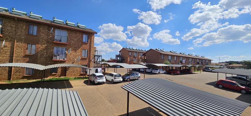2 Bedroom Property for Sale in Lotus Gardens Gauteng