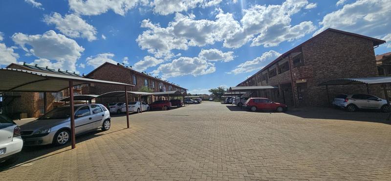 2 Bedroom Property for Sale in Lotus Gardens Gauteng