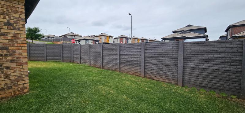 3 Bedroom Property for Sale in Lotus Gardens Gauteng