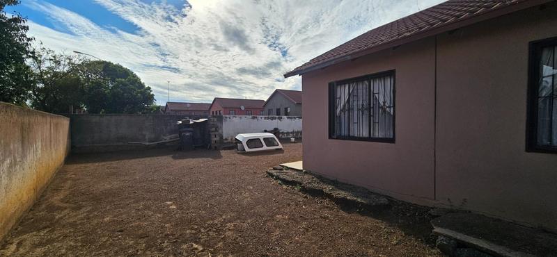 3 Bedroom Property for Sale in Lotus Gardens Gauteng