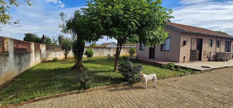 3 Bedroom Property for Sale in Lotus Gardens Gauteng