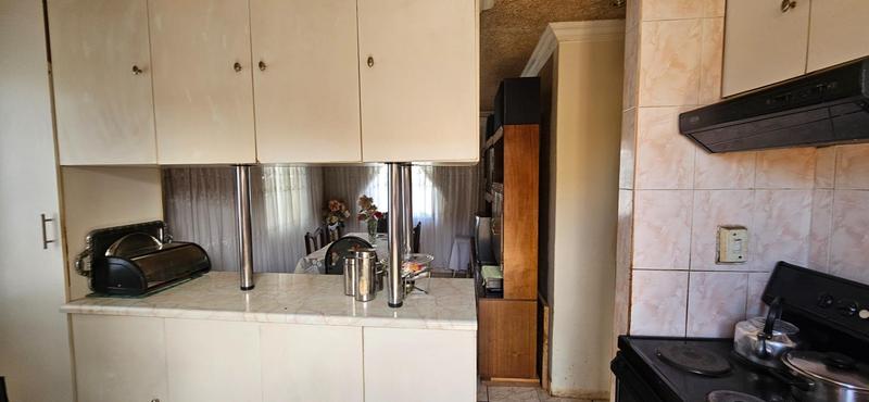 3 Bedroom Property for Sale in Lotus Gardens Gauteng