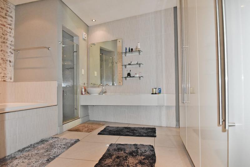 1 Bedroom Property for Sale in Melrose North Gauteng