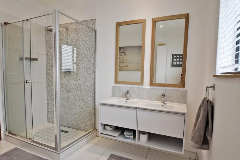 3 Bedroom Property for Sale in Sandown Gauteng