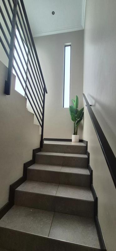 To Let 4 Bedroom Property for Rent in Midstream Ridge Gauteng