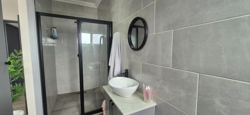 To Let 4 Bedroom Property for Rent in Midstream Ridge Gauteng