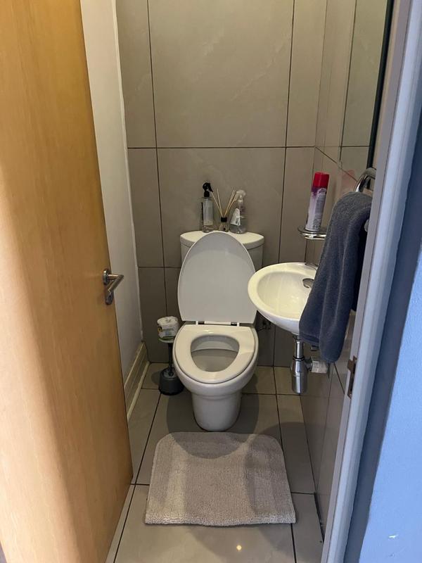 1 Bedroom Property for Sale in Sandton Gauteng