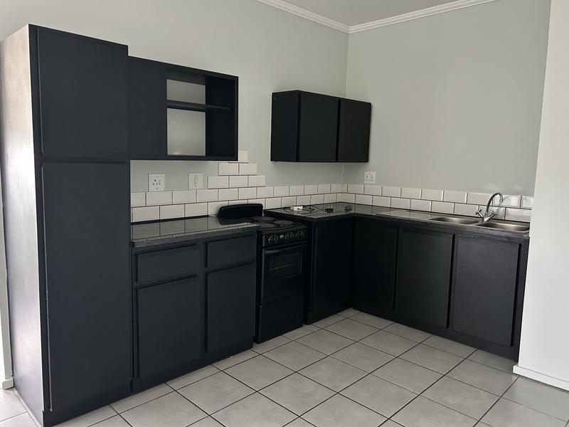 To Let 2 Bedroom Property for Rent in Florida Gauteng