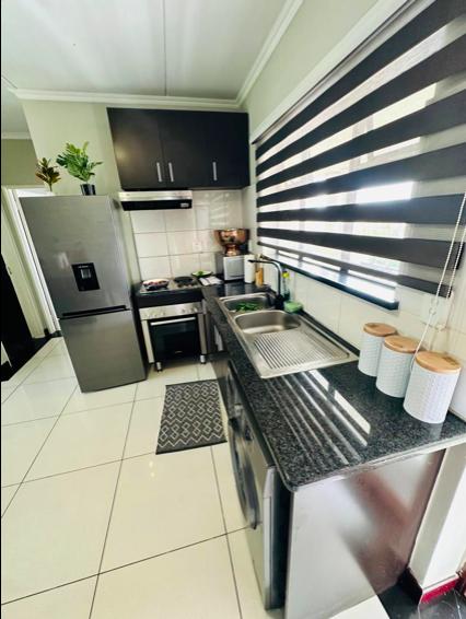 1 Bedroom Property for Sale in Noordwyk Gauteng