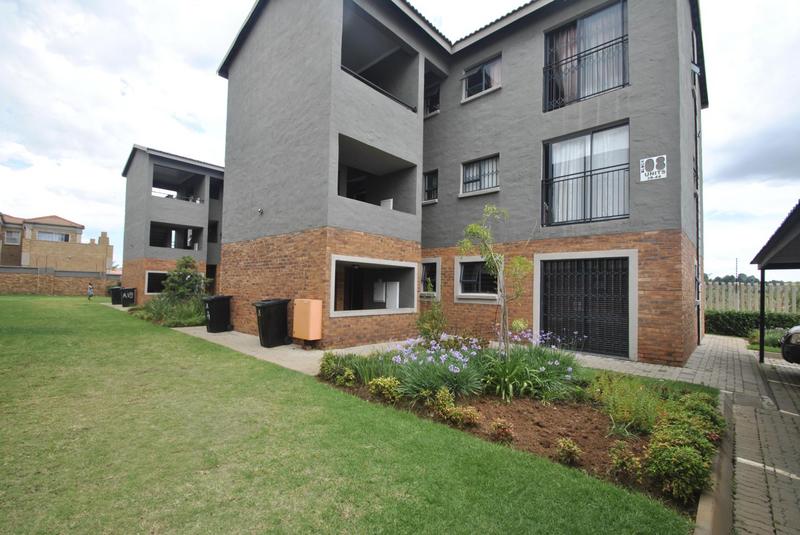 3 Bedroom Property for Sale in Kenleaf Gauteng