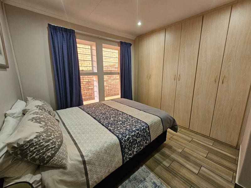 To Let 3 Bedroom Property for Rent in Glen Marais Gauteng