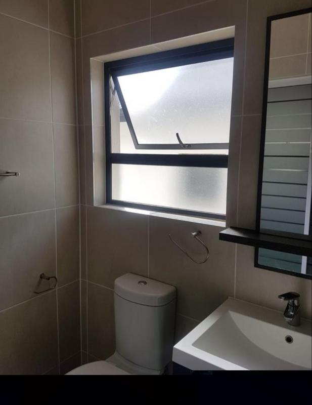 To Let 1 Bedroom Property for Rent in Modderfontein Gauteng