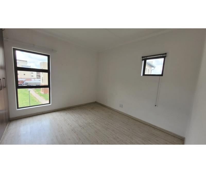 2 Bedroom Property for Sale in Barbeque Downs Gauteng