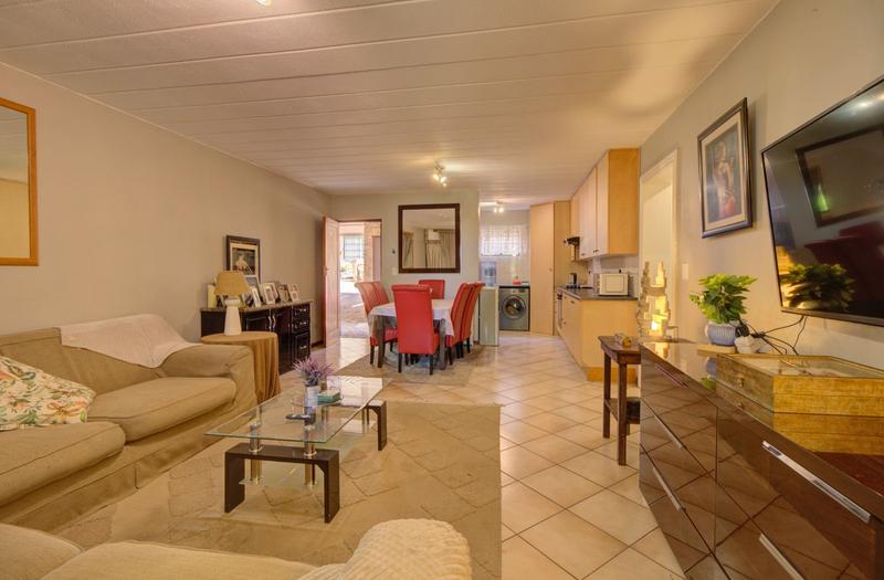 2 Bedroom Property for Sale in North Riding Gauteng